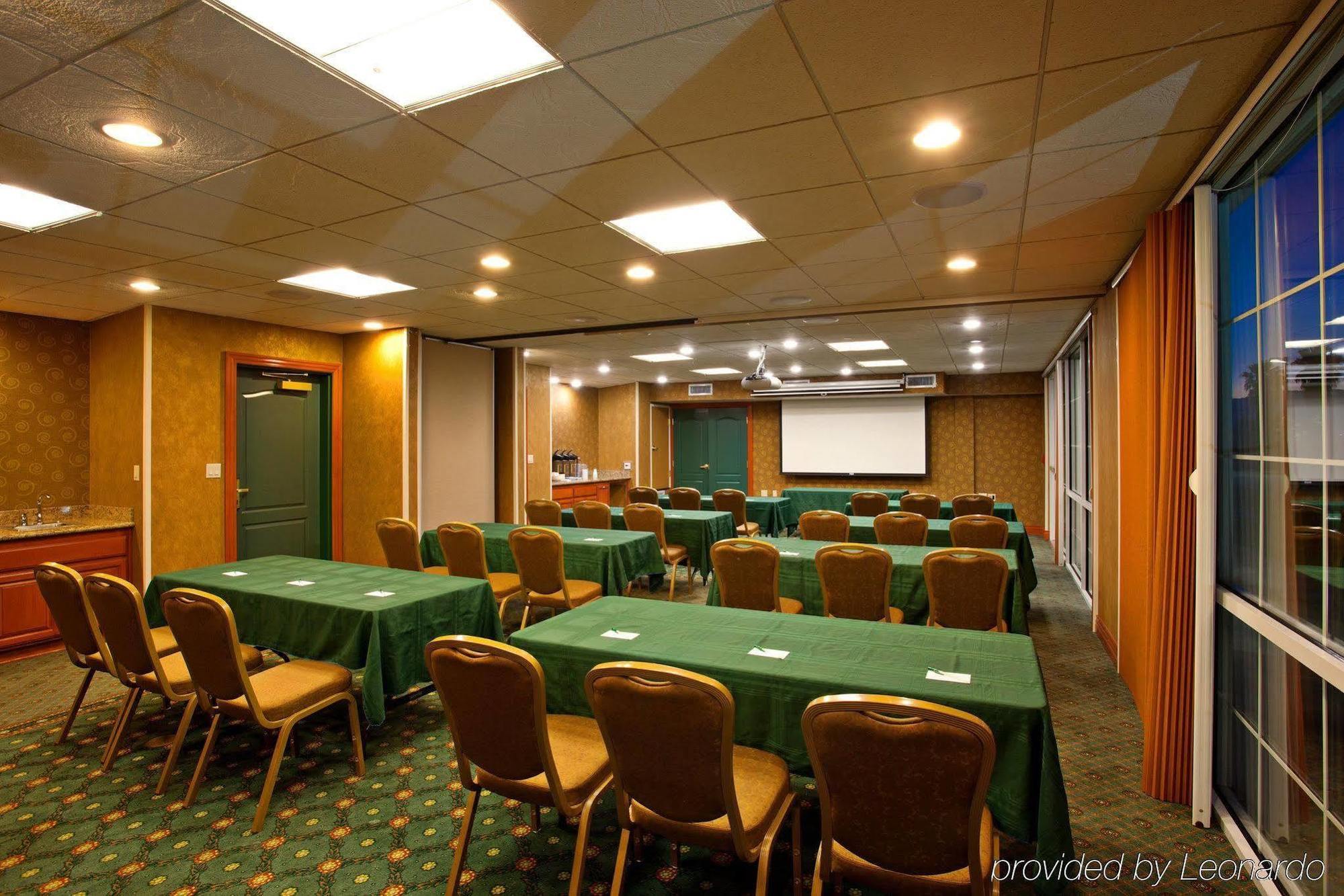 Spark By Hilton Redlands Zewnętrze zdjęcie